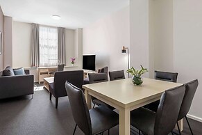 Oaks Sydney Goldsbrough Suites