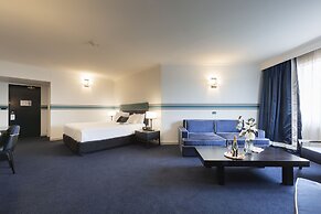 Ramada by Wyndham Diplomat Canberra