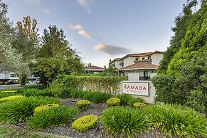 Ramada by Wyndham Diplomat Canberra