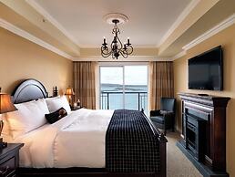Oak Bay Beach Hotel