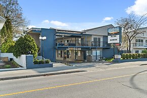 Okanagan Lakefront Resort