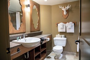 Banff Caribou Lodge and Spa
