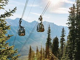 Banff Caribou Lodge and Spa