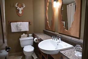 Banff Caribou Lodge and Spa