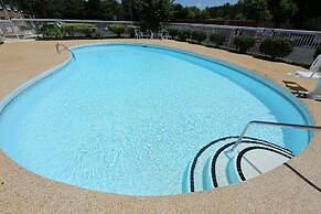 Country Inn & Suites by Radisson, Charlotte I-85 Airport, NC