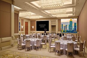 Conrad Singapore Marina Bay