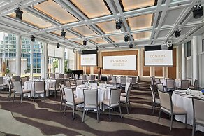 Conrad Singapore Marina Bay