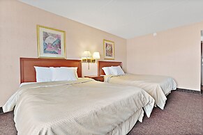 Niagara Lodge & Suites