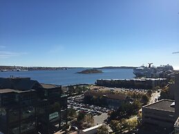 The Hollis Halifax a DoubleTree Suites by Hilton Hotel