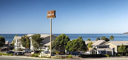 Spyglass Inn