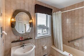 Econo Lodge Hotel Brossard