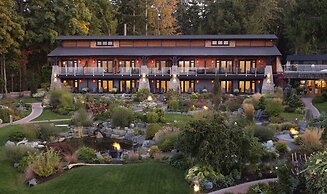Kingfisher Pacific Resort and Spa
