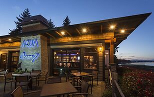 Kingfisher Pacific Resort and Spa