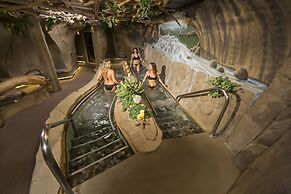 Kingfisher Pacific Resort and Spa