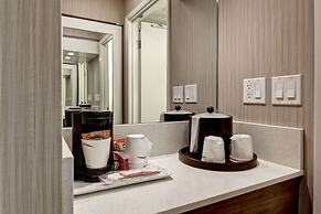 Hampton Inn & Suites by Hilton Calgary-Airport