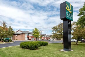 Quality Inn & Suites - Toronto West