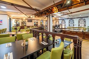 Britannia Sachas Hotel