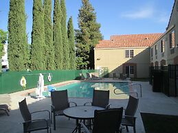 Best Western Brentwood Inn
