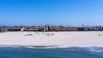 Zachari Dunes on Mandalay Beach, Curio Collection by Hilton