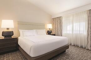 Zachari Dunes on Mandalay Beach, Curio Collection by Hilton