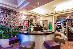 Gardens Hotel