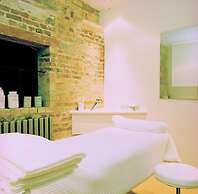 The Varsity Hotel & Spa