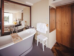 The Varsity Hotel & Spa