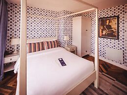 The Varsity Hotel & Spa