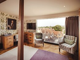 The Varsity Hotel & Spa