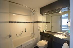 Holiday Inn Wolverhampton - Racecourse by IHG