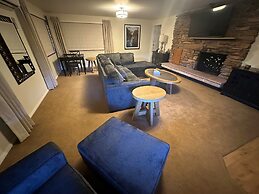 Red Feather Lodge