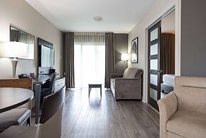 Ramada by Wyndham Ottawa On The Rideau