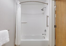 Holiday Inn Express Hotel & Suites Scottsbluff-Gering by IHG