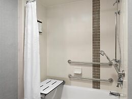 Hyatt Place Roanoke Airport/Valley View Mall