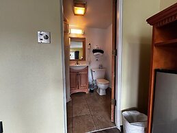 Travelers Inn by OYO Longview Kelso