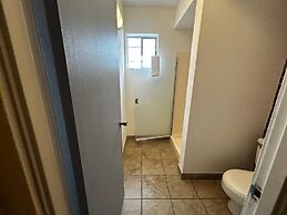 Travelers Inn by OYO Longview Kelso