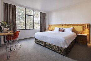 Atura Albury