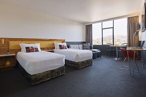 Atura Albury