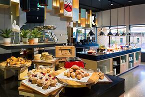 Atura Albury