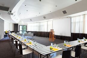 Atura Albury