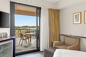 Amora Herencia Riverwalk Melbourne