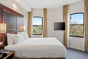 Amora Herencia Riverwalk Melbourne