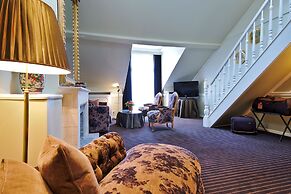 Hotel Manos Premier