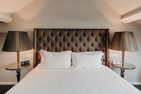 Hotel Manos Premier