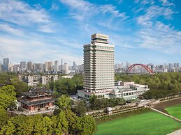 Holiday Inn Riverside Wuhan by IHG