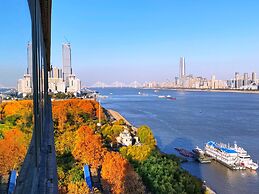 Holiday Inn Riverside Wuhan by IHG