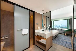 Holiday Inn Riverside Wuhan by IHG