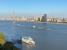 Holiday Inn Riverside Wuhan by IHG