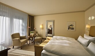Bernstein Villa Kastania