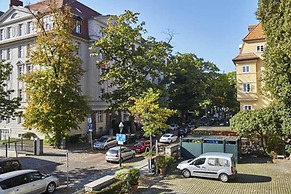 Bernstein Villa Kastania